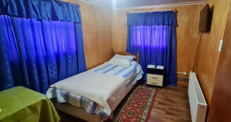 Hostal Beagle Hotel Puerto Williams Buitenkant foto